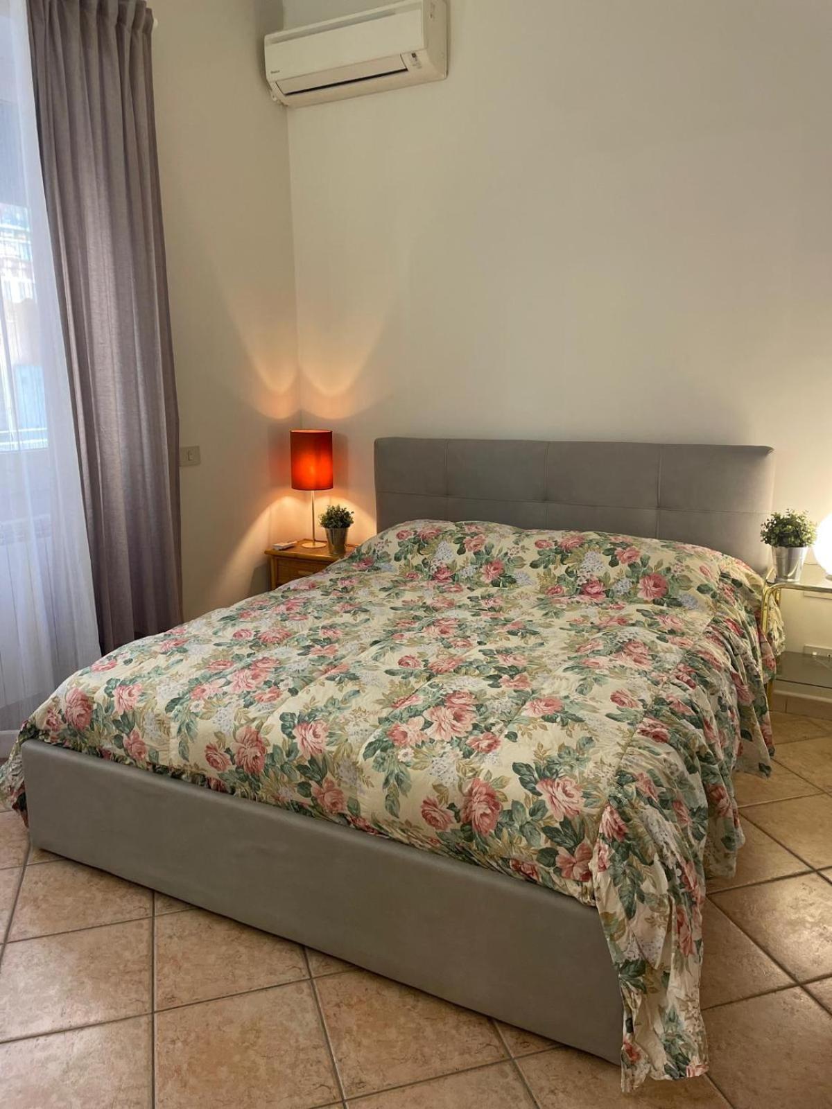 Elegance In Comfort And Style Roma