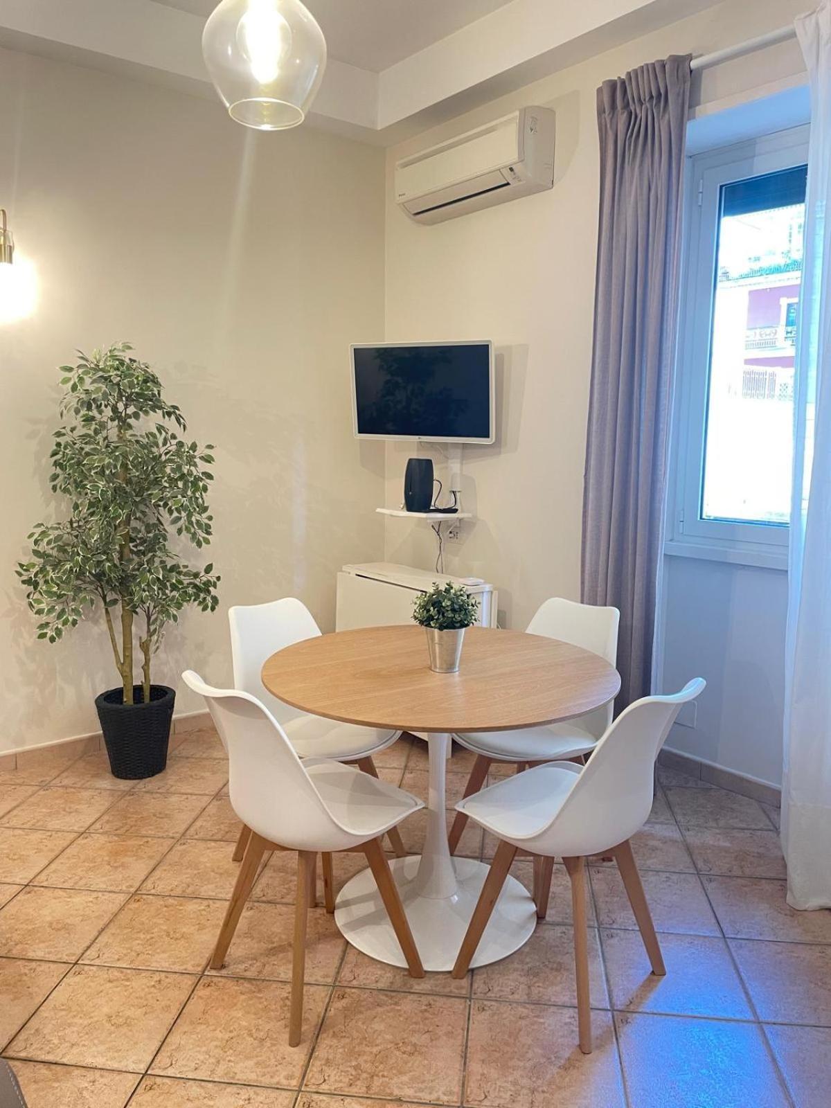 Elegance In Comfort And Style Appartamento